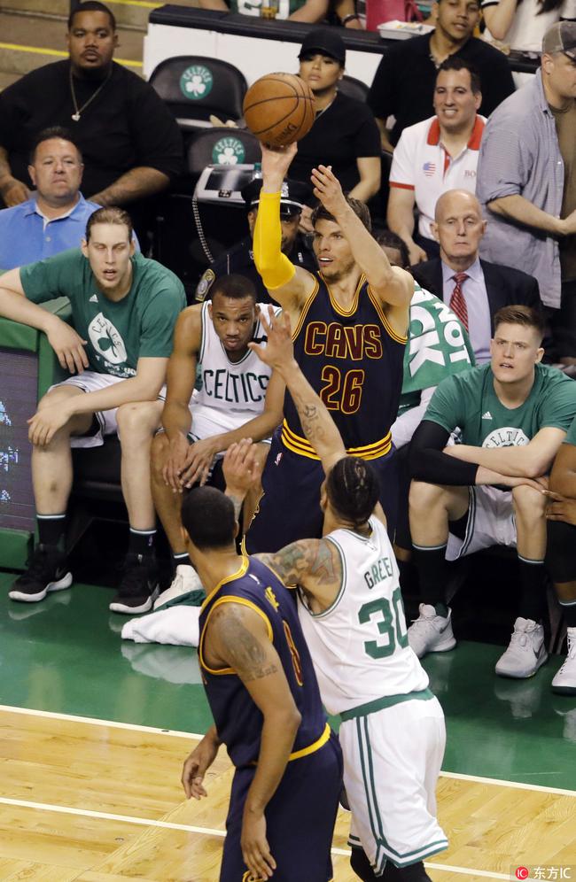 里程碑夜波士顿凯尔特人官宣签约，NBA总决赛窗口期刷纪录，话题不断，身体对抗强度拉满的简单介绍